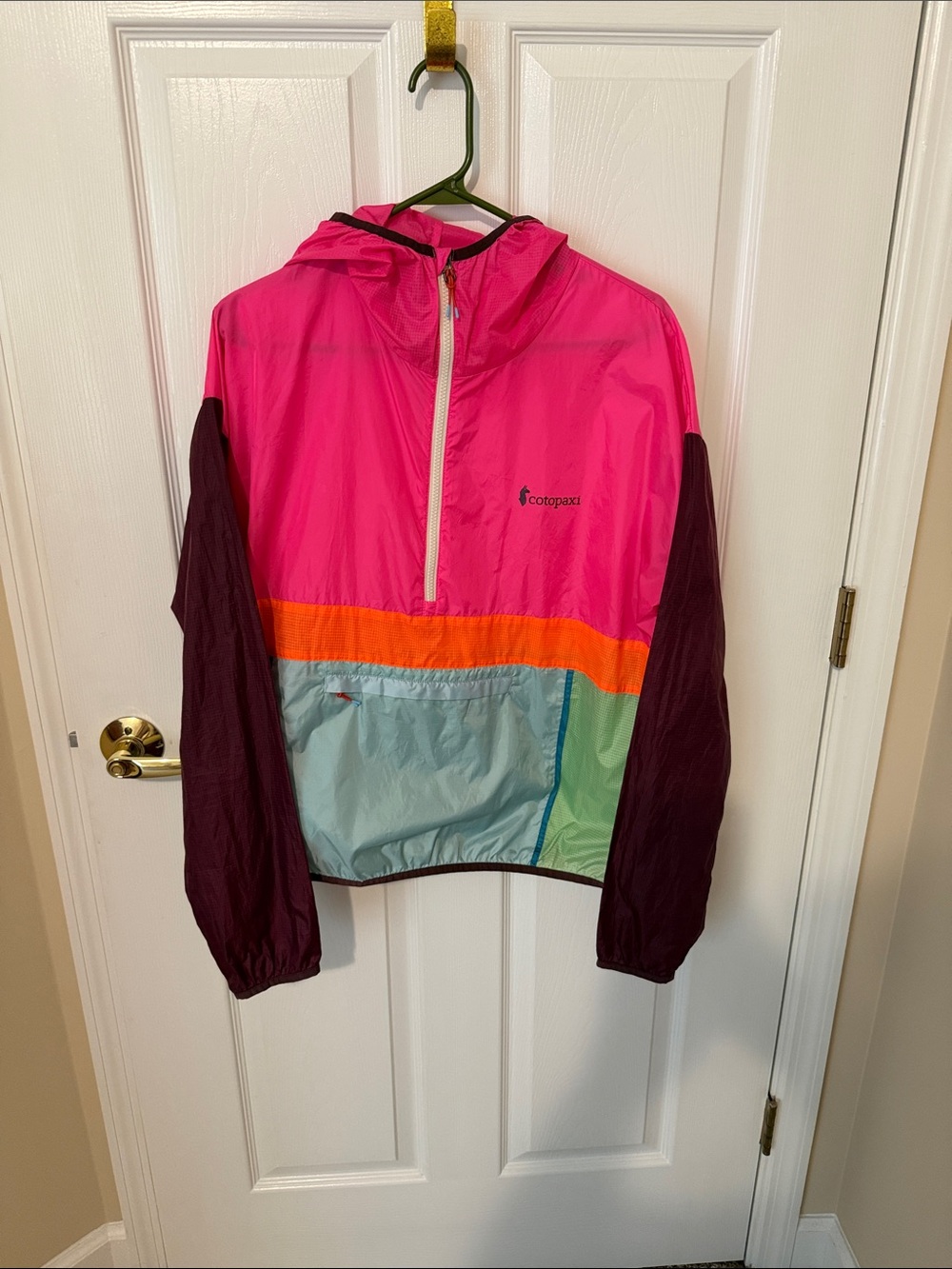 Cotopaxi women’s Colorblock Packable Windbreaker Jacket size XL half-zip